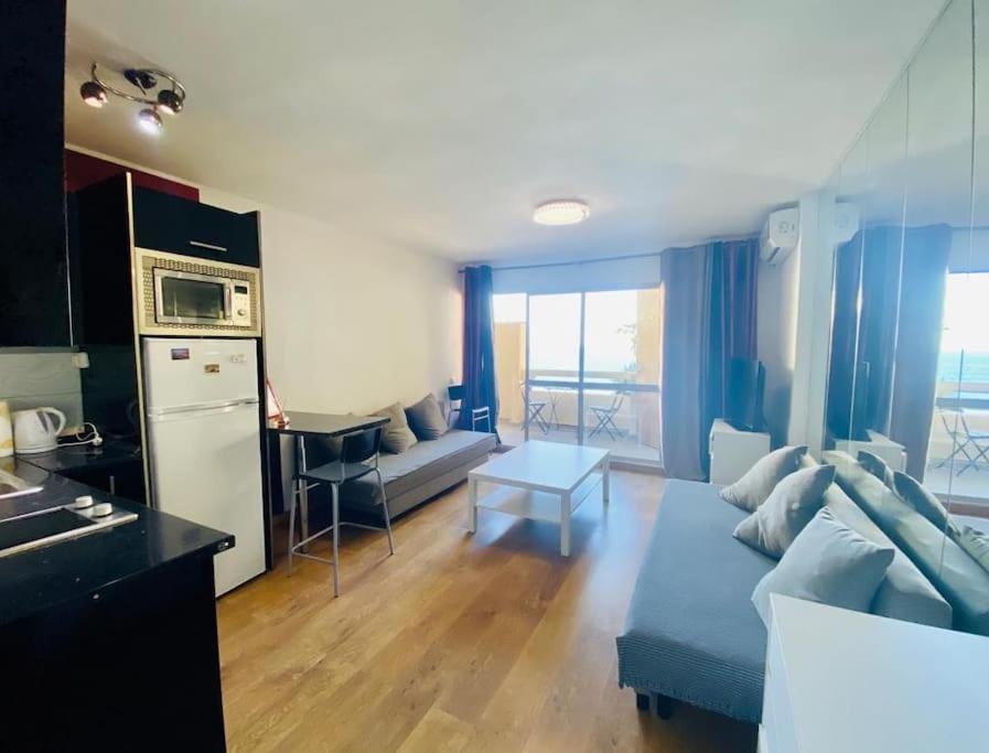 Apartemen First Line Studio/center/5p! Marbella